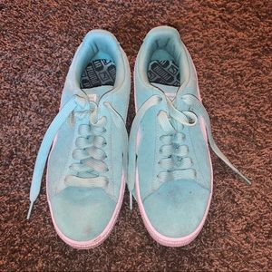 blue puma suede shoes - size 6.5